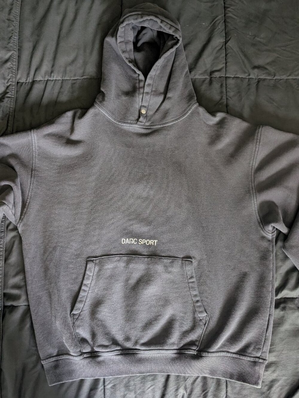 Darc Sport Hoodie – Excellent Condition (Size Large)